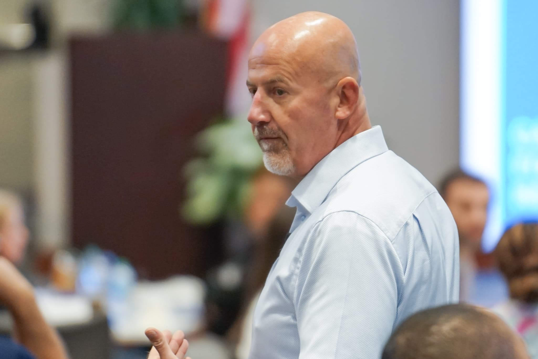 Steve Lowisz engaging with audience