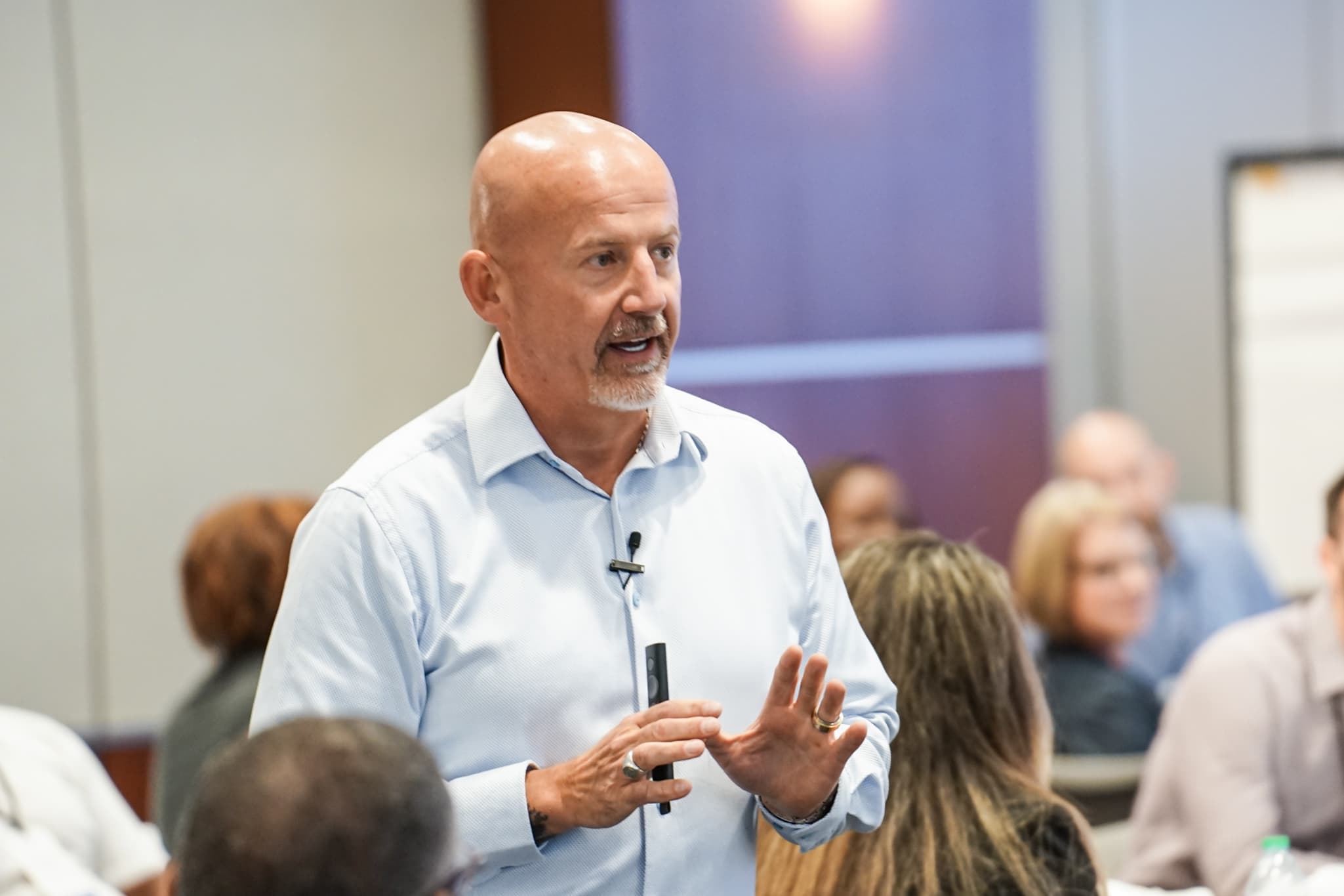 Steve Lowisz speaking to audience